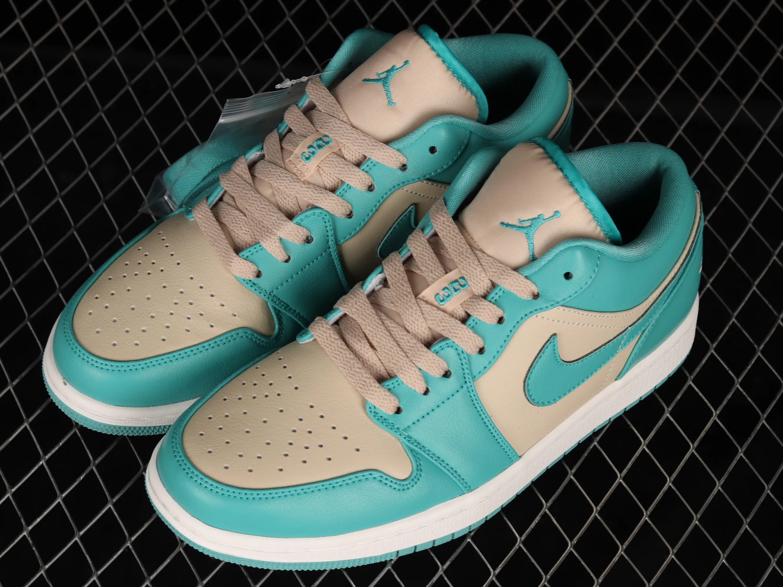 All categories Air Jordan Jordan series basketball shoes Air Jordan 1 Low Air Jordan 1 Low AJ1 Joe 1 Tiffany Green DC0774-131